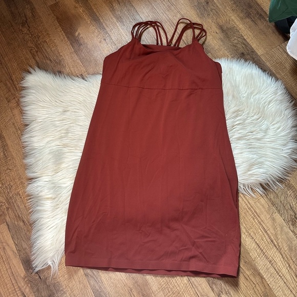 ATHLETA Hyper Focused Bra Dress In Powervita In Dried Cinnamon - Picture 2 of 5